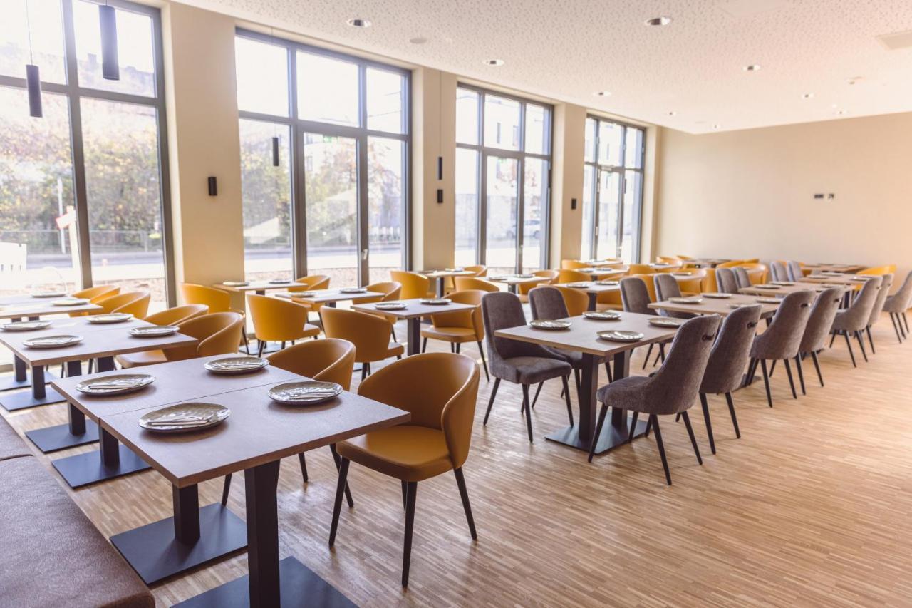 Hotel Libertas Elements Pure Merzhausen Exteriör bild