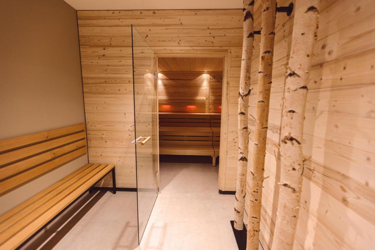 Hotel Libertas Elements Pure Merzhausen Exteriör bild