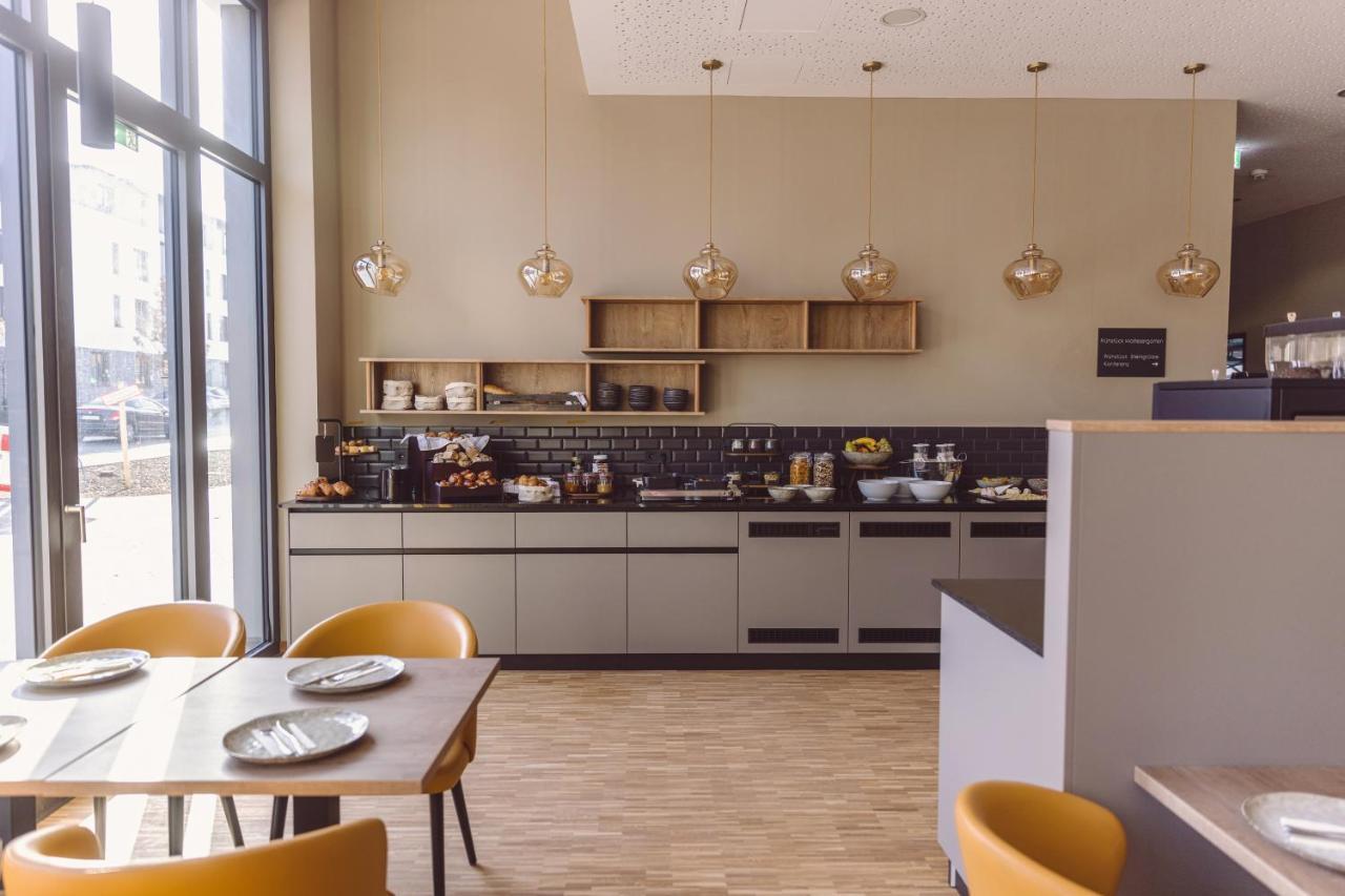 Hotel Libertas Elements Pure Merzhausen Exteriör bild