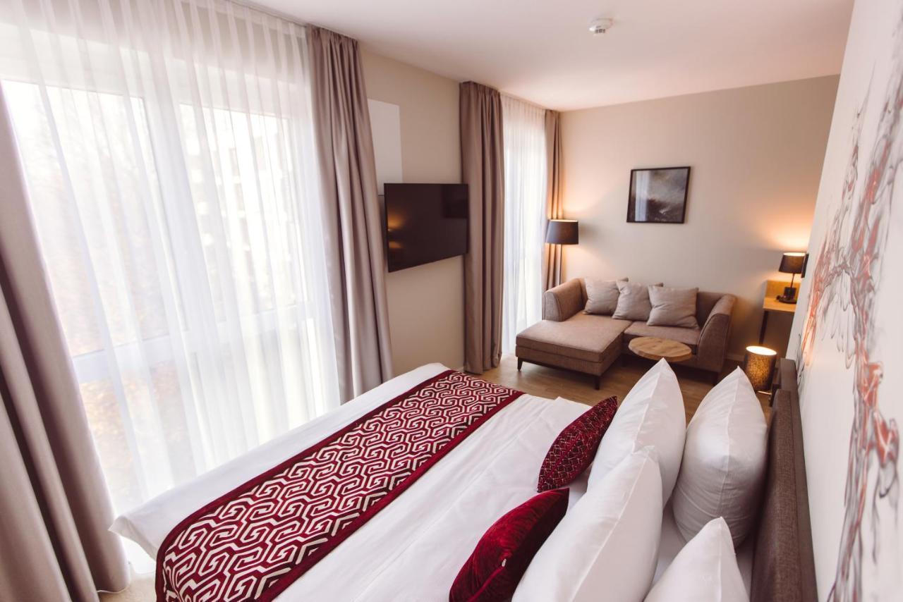 Hotel Libertas Elements Pure Merzhausen Exteriör bild