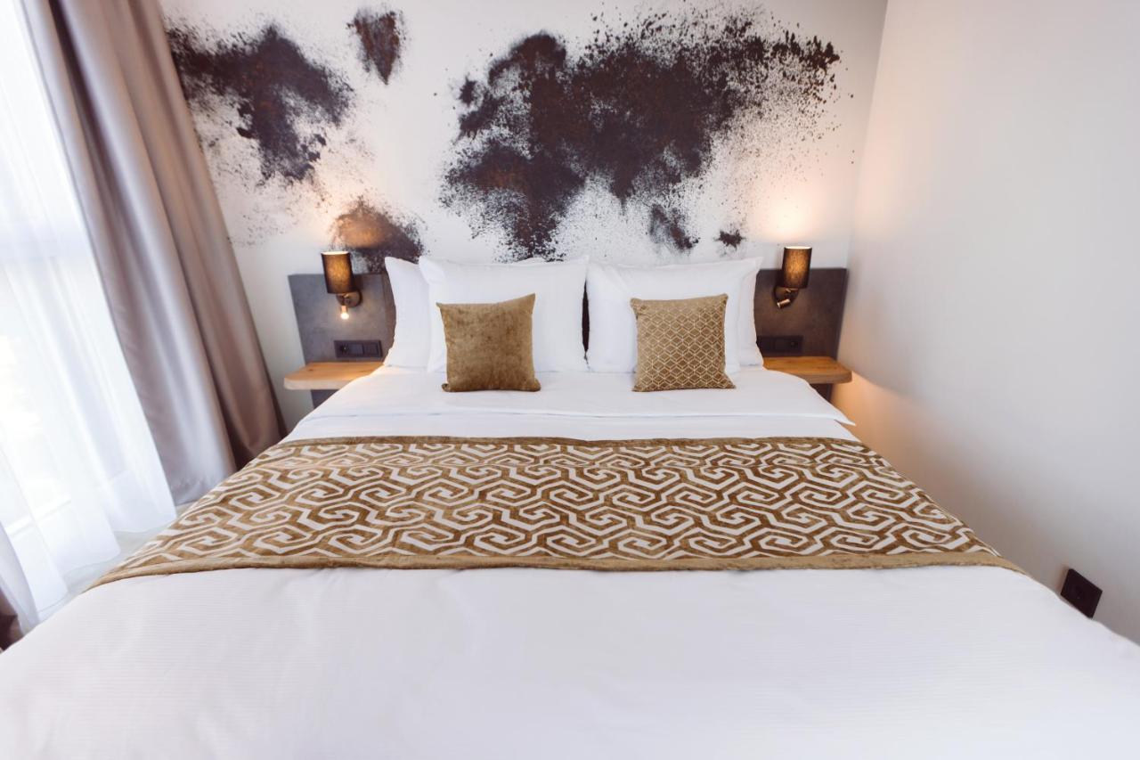 Hotel Libertas Elements Pure Merzhausen Exteriör bild