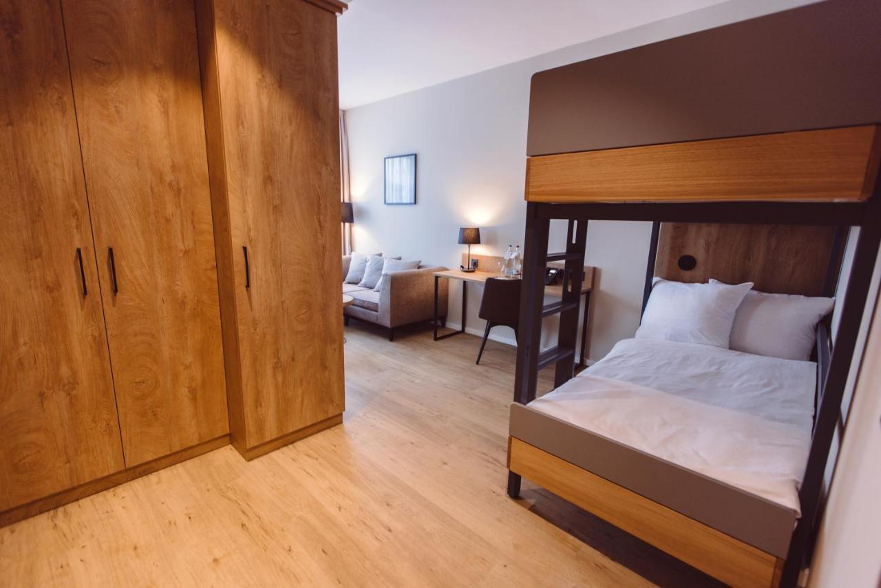 Hotel Libertas Elements Pure Merzhausen Exteriör bild